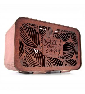 Takı / Zarf Sandığı - İsimli, Ahşap, Yaprak Desenli & Kalite - Özel Anılara Yakışır Şık ve Anlamlı Bir Sunum Takı / Zarf Sandığı - İsimli, Ahşap, Yaprak Desenli & Kalite - Özel Anılara Yakışır Şık ve Anlamlı Bir Sunum