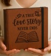 Fotoğraf Albümü -A True Love Story Never Ends- Yazılı, Ahşap ile Sonsuz Aşkınıza Sayfa Sayfa Tanıklık Edin