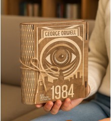 Hediye Çikolata Kitabı - George Orwell 1984 - Madlen Çikolata ile Edebiyat Severlere Özel Anlam Yüklü Lezzet Hediye Çikolata Kitabı - George Orwell 1984 - Madlen Çikolata ile Edebiyat Severlere Özel Anlam Yüklü Lezzet