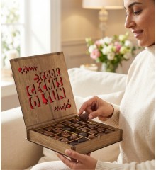 Hediyelik Çikolata -Çook Geçmiş Olsun- Yazılı Ahşap Kutulu, Moral Veren Lezzetli Bir Sürpriz