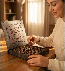 Hediyelik Çikolata - Doğum Günün Kutlu Olsun Yazılı Şık Ahşap ile Mutlu Anları Lezzetle Unutulmaz Kılın