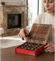 Hediyelik Kutu Çikolata - Sen Benim En Sevdiğim Çikolatamsın - Aşkınızı Gülümseten Tatlı Bir Mesajla Anlatın