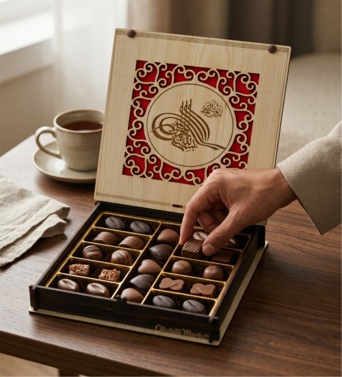 Hediyelik Kutulu Çikolata - Osmanlı Tuğralı Şık Tasarımıyla Geleneksel Zarafeti Modern Lezzetle Buluşturun
