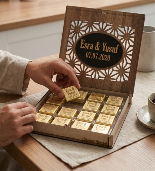 İsteme Çikolatası - Pleksi İsimli Ahşap Kutulu Söz ve Nişan - Ailelerin Kalbini Kazandıracak Bir Hediye