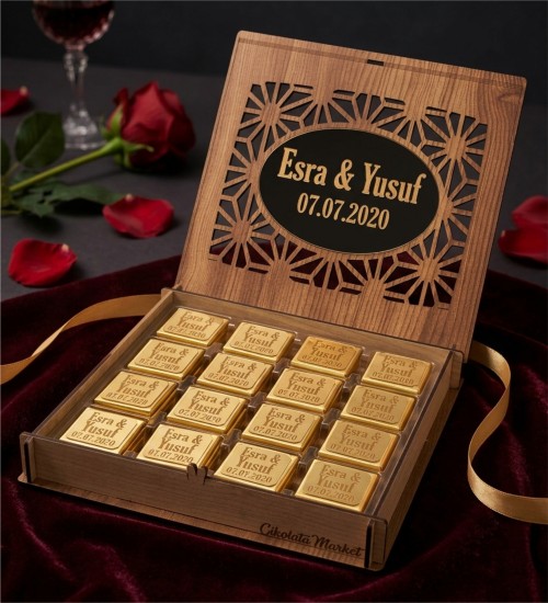 İsteme Çikolatası - Pleksi İsimli Ahşap Kutulu Söz ve Nişan - Ailelerin Kalbini Kazandıracak Bir Hediye