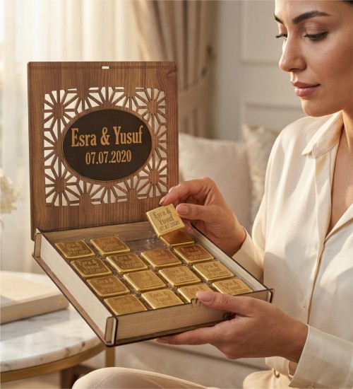 İsteme Çikolatası - Pleksi İsimli Ahşap Kutulu Söz ve Nişan - Ailelerin Kalbini Kazandıracak Bir Hediye