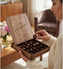 Kalpli Çikolata, Kutulu Hediye -Seni Seviyorum- Yazılı Ahşap - Aşkınızı Tatlı Bir Sözle Taçlandırın