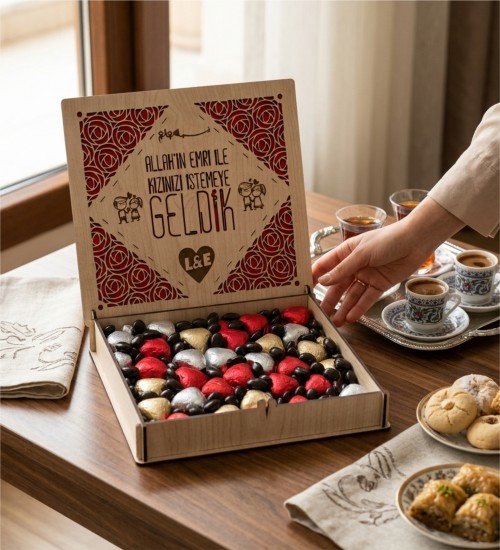 Kız İsteme Çikolatası - Kişiye Özel, Harfli, Kalpli, Drajeli Şık Sunum - Kız İstemenin En Tatlı Yolu