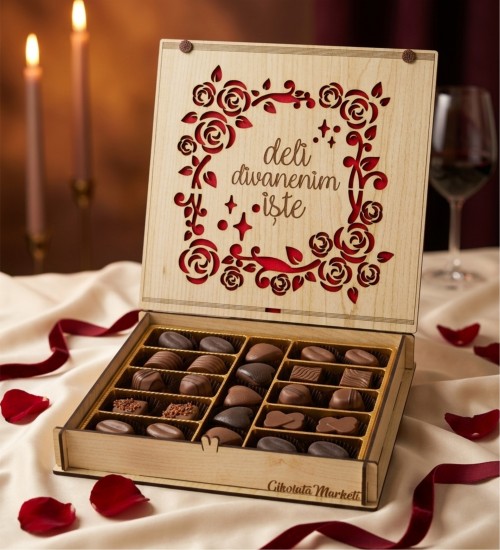 Kutulu Romantik Hediye Çikolata - Deli Divanenim Yazılı, Tutkulu Aşklara Özel Duygusal Bir Tatlılık