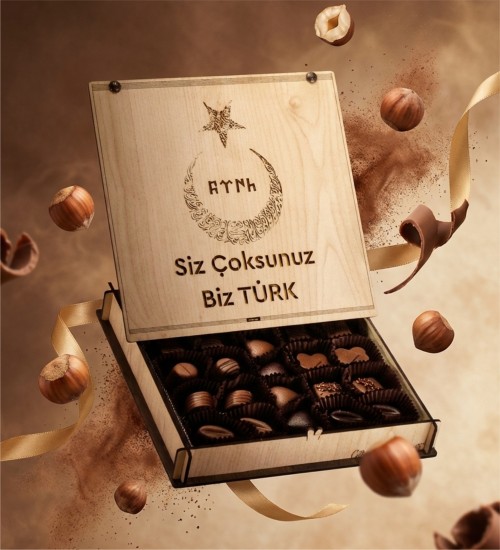 Kutulu Hediye Çikolata -Siz Çoksunuz Biz Türk- Yazılı Ahşap - Anlam Yüklü, Milli Ruhlu Bir Lezzet Hediyesi