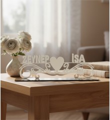 Masa İsimliği - Pleksi, Kalpli, Tarihli Düğün ve Nişan İçin Ömürlük Bir Hatıra Olarak Hazırlandı