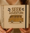 Seyahat Fotoğraf Albümü -Seek Adventure- Yazılı Ahşap Tasarım - Anılarınızı Keşif Ruhu ile Saklayın