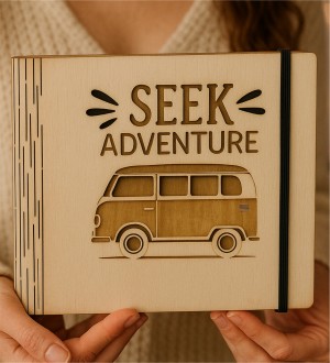Seyahat Fotoğraf Albümü -Seek Adventure- Yazılı Ahşap Tasarım - Anılarınızı Keşif Ruhu ile Saklayın Seyahat Fotoğraf Albümü -Seek Adventure- Yazılı Ahşap Tasarım - Anılarınızı Keşif Ruhu ile Saklayın