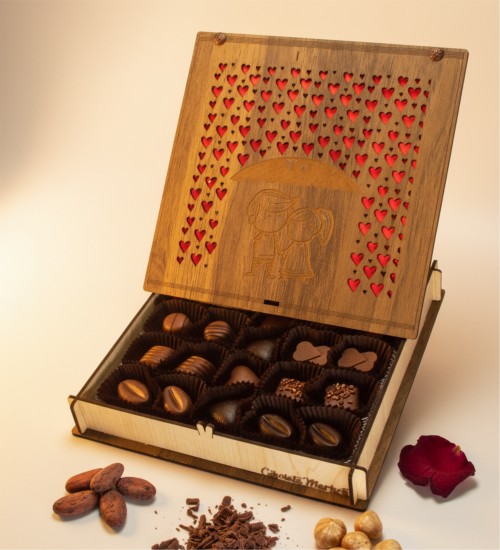 Sevgiliye Hediye Çikolata - Kalp Yağmuru Altında Sonsuz Aşk ile Romantizmi Tatlı Bir Sürprizle Yağmura Dönüştürün