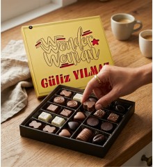 Hediyelik Çikolata - İsimli Wonder Woman Temalı Ahşap Kutusu ile Güçlü Kadınlara Özel Lezzetli Bir Hediye
