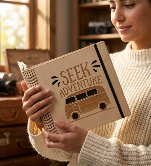 Seyahat Fotoğraf Albümü -Seek Adventure- Yazılı Ahşap Tasarım - Anılarınızı Keşif Ruhu ile Saklayın
