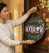 Kalpli Kapı Süsü -Welcome- Yazılı Ağaç Dalı Süslemeli Ahşap ile Sevgi Dolu Bir Giriş Atmosferi