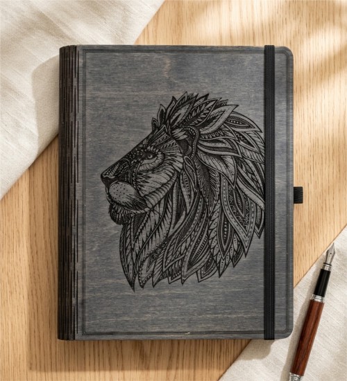 Arslan Figürü Oymalı Ahşap Kapaklı Özel Üretim Şık Defter