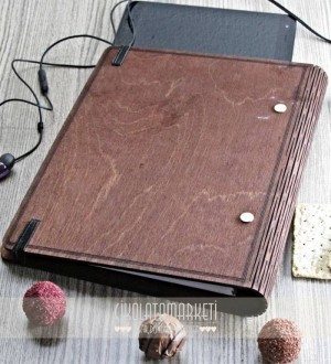 Astronot Figürlü Ahşap Kapaklı Özel Üretim Şık Defter Astronot Figürlü Ahşap Kapaklı Özel Üretim Şık Defter