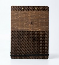 İslami Süslemeli Oymalı Ahşap Kapaklı Şık A4 Defter