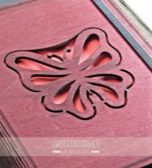 Kelebek Figürlü Ahşap Kapaklı Defter Kelebek Figürlü Ahşap Kapaklı Defter