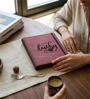 Lucky Yazılı Ahşap Kapaklı Özel Üretim Şık Defter