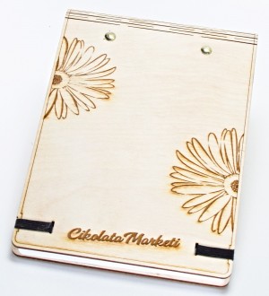 İsimli Super Teacher Yazılı Ahşap Kapaklı A5 Defter İsimli Super Teacher Yazılı Ahşap Kapaklı A5 Defter