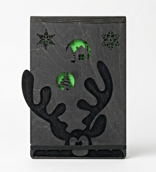 Yılbaşı Temalı Ahşap Kapaklı Değiştirilebilir Kağıtlı A5 Defter Yılbaşı Temalı Ahşap Kapaklı Değiştirilebilir Kağıtlı A5 Defter