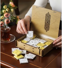 Hediyelik Çikolata Kitabı - Kimya-yı Saadet, İmam Gazali ile Maneviyatı Lezzetle Buluşturan Anlamlı Bir Armağan