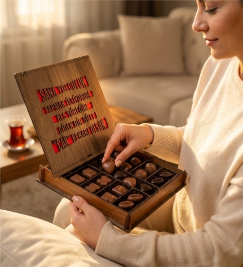 Hediyelik Kutulu Çikolata - Sana Yolculuk Yapmak İstiyorum ile Aşk Dolu Bir Yolculuğa Tatlı Bir Başlangıç