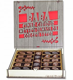 Babaya Hediye Çikolata Kutusu - Baba Çınar Gibidir, Meyvesi Olmasa da Gölgesi Yeter Yazılı, Güçlü ve Sevgi Dolu Bir Teşekkür Sunumu