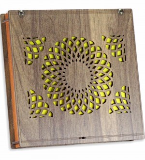 Hediyelik Çikolata - Şık, Motifli Ahşap Kutusunda, Spesiyal Lezzetlerle Hazırlanmış Anlamlı Bir Hediye Hediyelik Çikolata - Şık, Motifli Ahşap Kutusunda, Spesiyal Lezzetlerle Hazırlanmış Anlamlı Bir Hediye