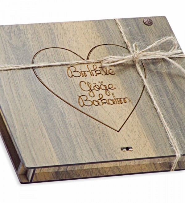 Birlikte Göğe Bakalım Yazılı Ahşap Kutuda Hediyelik Kalpli Çikolatalar - Kalpli Hediye Çikolata, Romantik Hediye, Sevgililer Günü Hediyesi