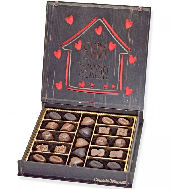 Evim Sensin Ahşap Kutulu Çikolata: Romantik ve Anlamlı Hediye - Romantik Hediye, Anlamlı Çikolata, Sevgililer Günü, Yıl Dönümü Hediyesi