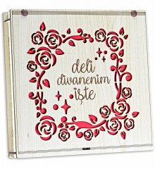 Kutulu Romantik Hediye Çikolata - Deli Divanenim Yazılı, Tutkulu Aşklara Özel Duygusal Bir Tatlılık