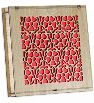 Hediyelik Çikolata - Çiçek Desenli Tasarım, Şık Ahşap Kutusuyla Zarif ve Renkli Bir Lezzet Sunumu