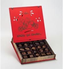 Sevgiliye Hediye Çikolata - Aşk Birlikte Yol Almaktır Yazılı, Duygulara Yol Arkadaşı Olan Lezzetli Bir Sürpriz