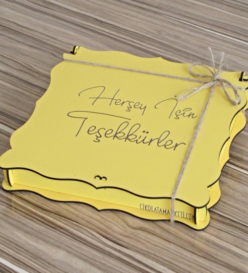 Her Şey İçin Teşekkürler Yazılı Ahşap Kutulu Hediyelik Teşekkür Çikolatası