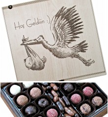 Yeni Doğan Bebek Çikolatası - Hoş Geldin Yazılı, Leylek Figürü ile Mutluluğu Tatlı Bir Sürprizle Karşılayın