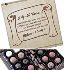 İyi Ki Varsın Yazılı, İsimli ve Şiirli Kutulu Hediye Çikolata - Kalpten Gelen Bir Armağan İyi Ki Varsın Yazılı, İsimli ve Şiirli Kutulu Hediye Çikolata - Kalpten Gelen Bir Armağan