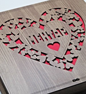 Sevgiliye Hediye Çikolata - Kalplerle Süslü, İsimli ve Kutulu - Aşkınızı Sözlerle Değil, Lezzetle Anlatın Sevgiliye Hediye Çikolata - Kalplerle Süslü, İsimli ve Kutulu - Aşkınızı Sözlerle Değil, Lezzetle Anlatın