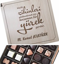 İsimli Hediye Çikolata - Öğretmenler Gününe Özel Ahşap Kutusu ile Teşekkürünüzü Tatlı Bir Hediye ile Sunun İsimli Hediye Çikolata - Öğretmenler Gününe Özel Ahşap Kutusu ile Teşekkürünüzü Tatlı Bir Hediye ile Sunun