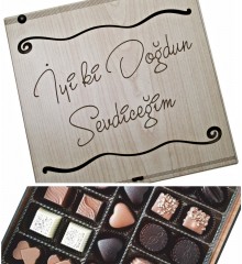 Hediyelik Çikolata - Kişiye Özel Mesajlı ve Ahşap Kutulu - Tatlı Bir Sürprizle Kalplere Dokunun