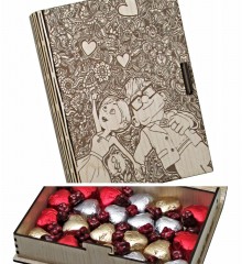 Kitap Kutulu Çikolata -Yukarı Bak (UP)- Filmine Özel Tasarımıyla Hayal Gücünüze Tatlı Bir Yolculuk