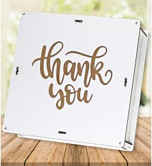 Hediye Çikolata Sepeti - Teşekkürler Yazılı Şık Ahşap Kutulu - Minnettarlığınızı Tatlı Bir Sunumla Gösterin Hediye Çikolata Sepeti - Teşekkürler Yazılı Şık Ahşap Kutulu - Minnettarlığınızı Tatlı Bir Sunumla Gösterin