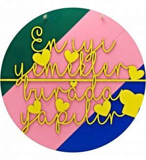 Duvar/Kapı Süsü Mutfak İçin - En İyi Yemekler Burada Yapılır Yazısı ile Ailenizin Kalbine Dokunun Duvar/Kapı Süsü Mutfak İçin - En İyi Yemekler Burada Yapılır Yazısı ile Ailenizin Kalbine Dokunun