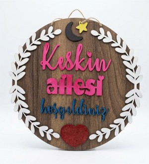 İsimli Dış Kapı Süsü -Hoş Geldiniz- Yazılı 35cm Çapında Ahşap ile Evinizin Girişine Zarif Bir Dokunuş