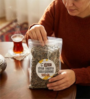 500 gr. Siyah Tuzlu Dakota Çekirdek | Vakumlu Paket ile Çıtırtısıyla Keyfinizi Katlayan Bol Lezzetli Seçenek