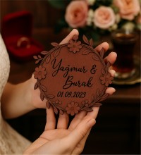 Ahşap Magnet - İsimli Tarihli Nikah Nişan Düğün Kına Model 3 ile Klasik Şıklıkta Kalıcı Bir Anı Bırakın Ahşap Magnet - İsimli Tarihli Nikah Nişan Düğün Kına Model 3 ile Klasik Şıklıkta Kalıcı Bir Anı Bırakın