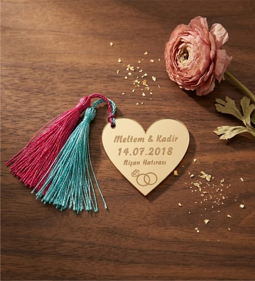 Ayna Pleksi Magnet - Kalp Şeklinde İsimli Tarihli ve Mesajlı - Şıklığıyla Göz Alan Unutulmaz Bir Hediye